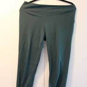 Emerald Fabletics Leggins